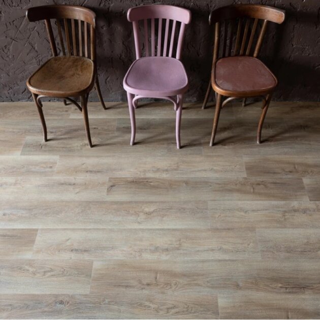 15783 Дуб Амберг