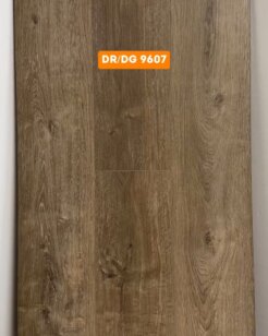 Кварцвиниловая плитка DG 9607 Дуб Восточный