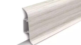 Плинтус напольный Идеал «Классик» клен белый