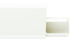 Плинтус пластиковый Winart Quadro 55 мм Белый глянец 547