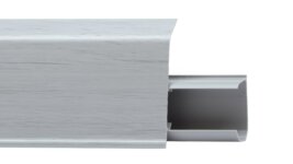 Плинтус пластиковый Winart Quadro 55 мм Дуб Плавый 517