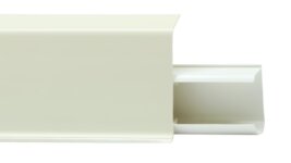 Плинтус пластиковый Winart Quadro 55 мм Европа 553