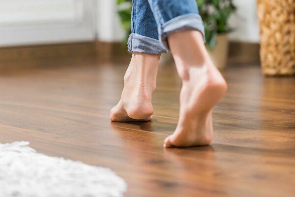  После укладки хрустит плитка 